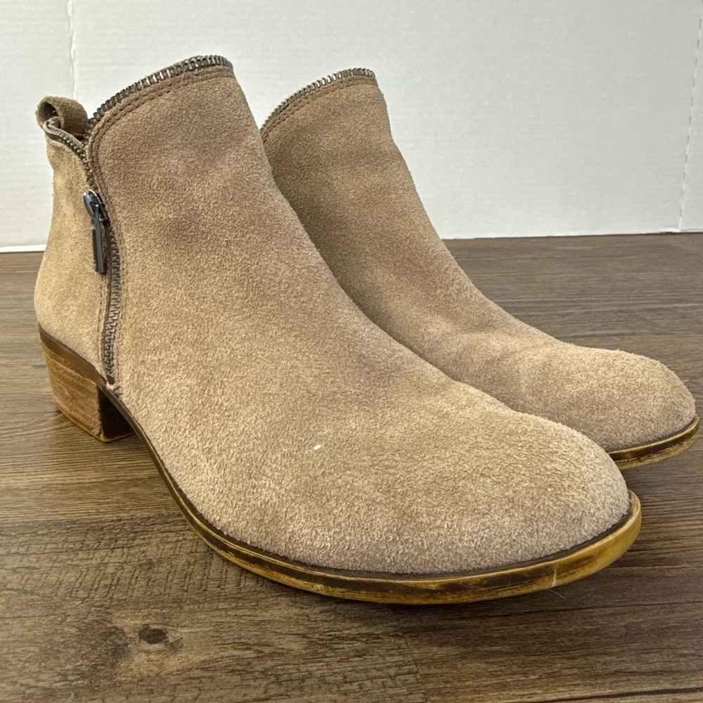 Lucky Brand Women's Tan Bartalino Suede Side Zip Ankle Boots, size 8.5 - Picture 3 of 10
